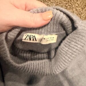 Zara Women's Soft Gray Turtleneck Sweater